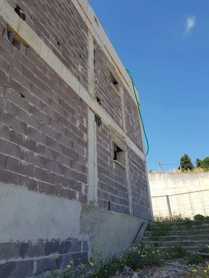 Aplicação de sistema de isolamento térmico pelo exterior capoto ETICS em Portugal